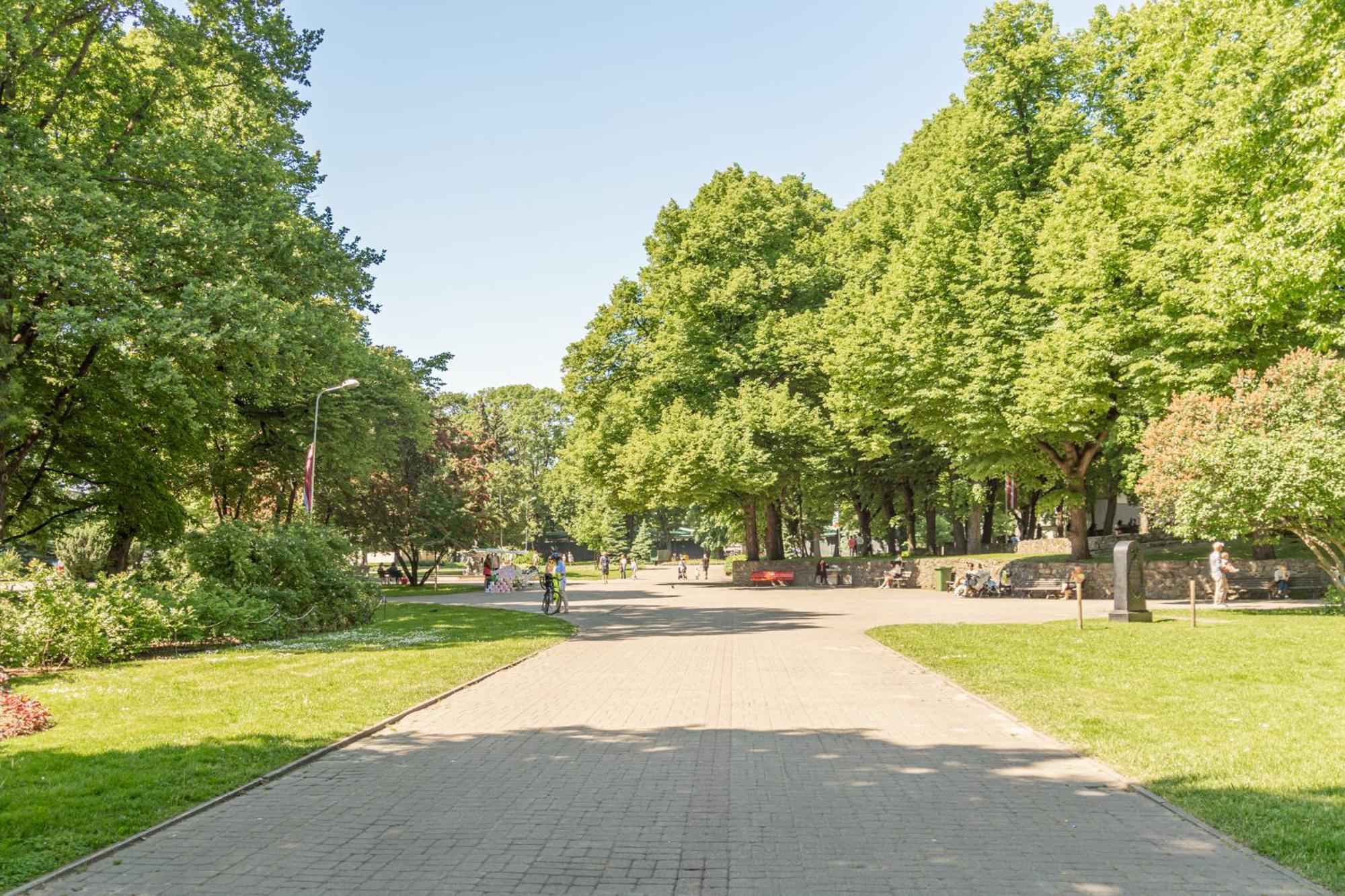 Prestigious Former Library Apartment - Perfect Location Riga Eksteriør billede